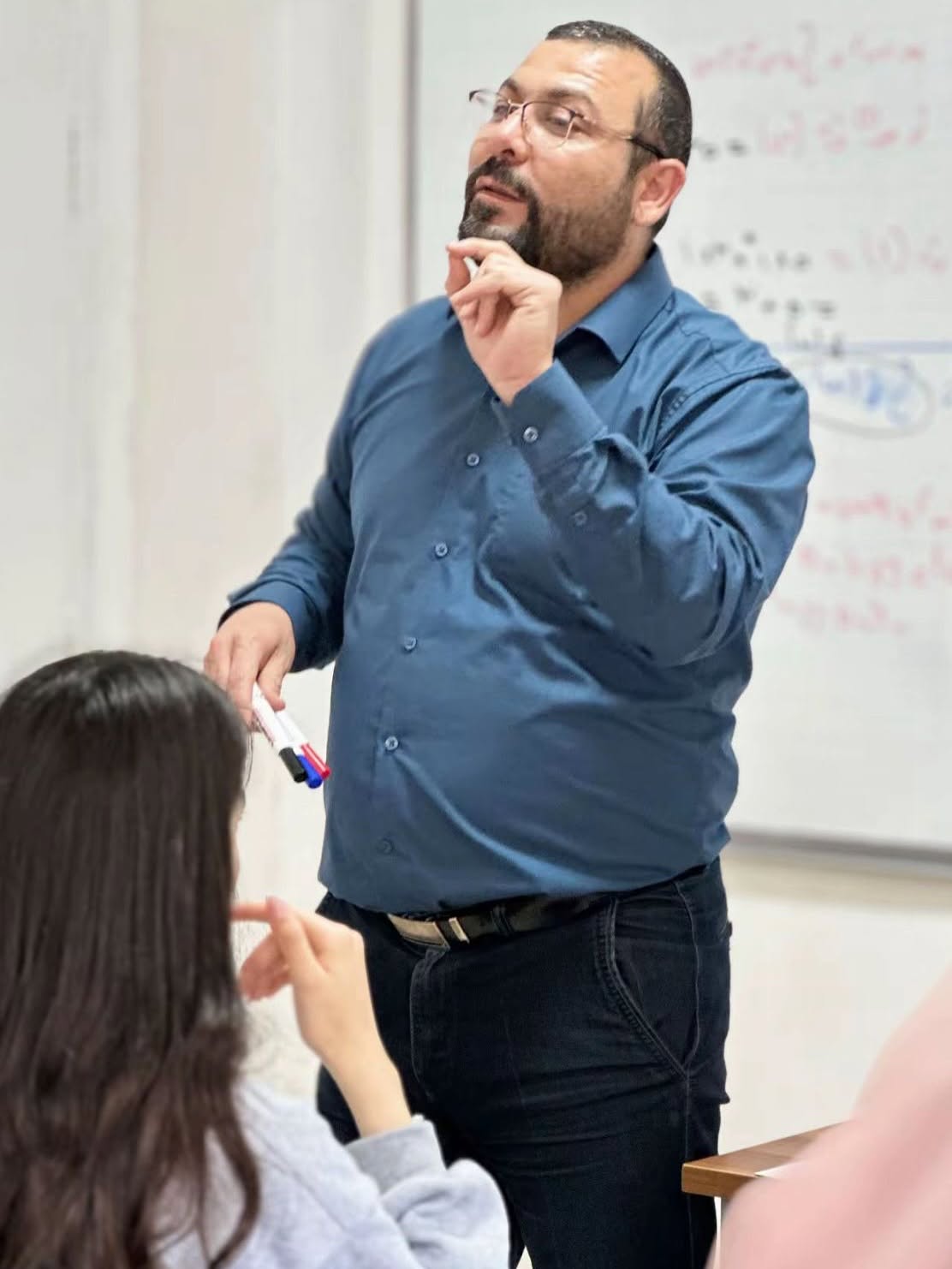 شرح وتفاعل داخل الصف
